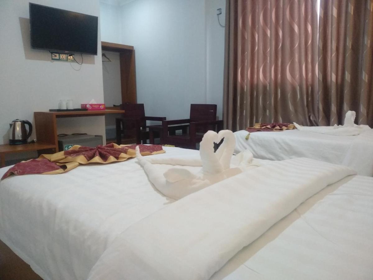 Mandalar May One Hotel Mandalay Esterno foto