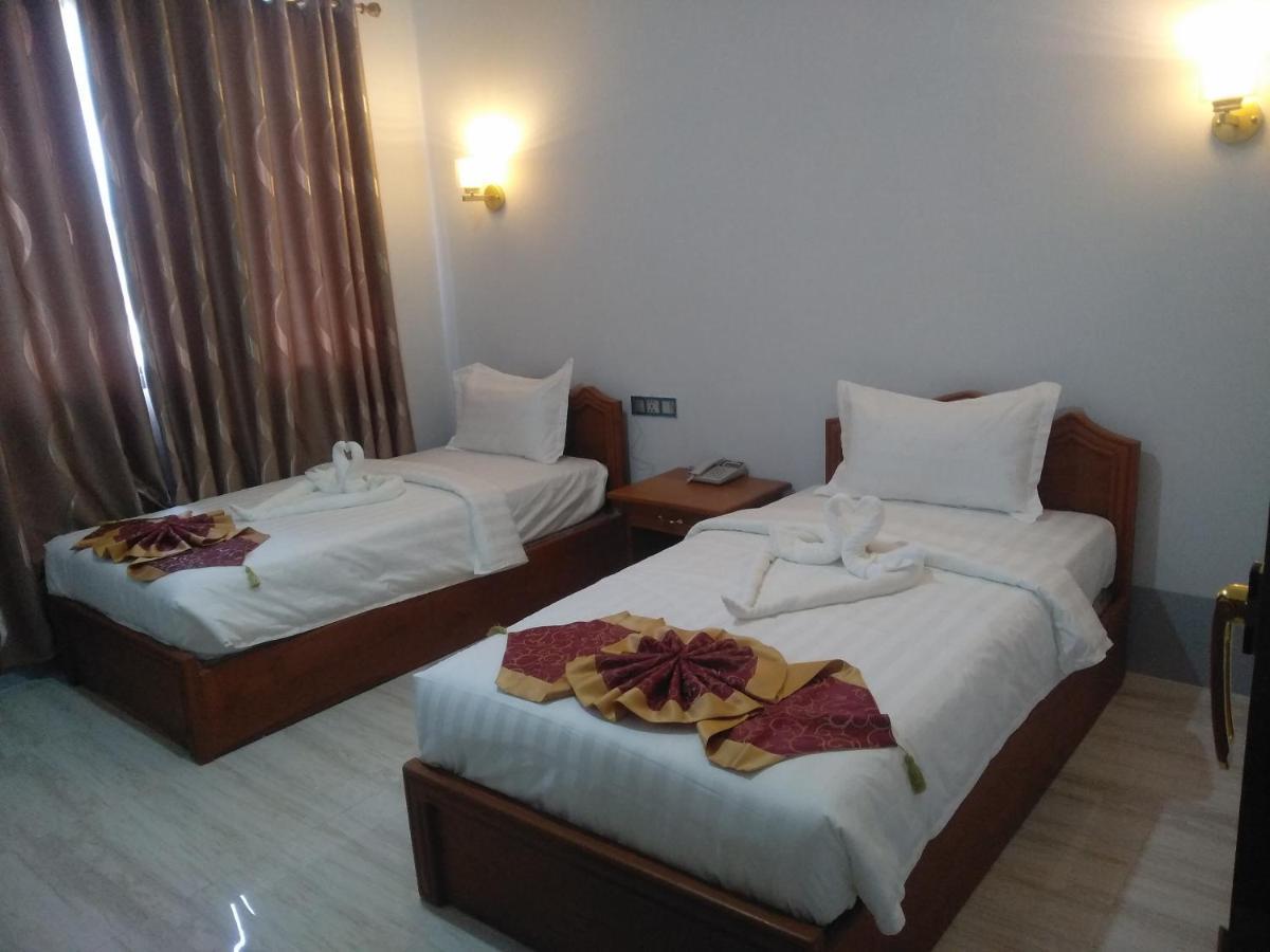 Mandalar May One Hotel Mandalay Esterno foto