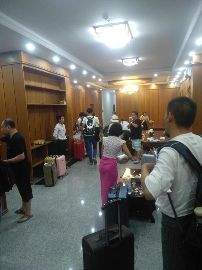 Mandalar May One Hotel Mandalay Esterno foto